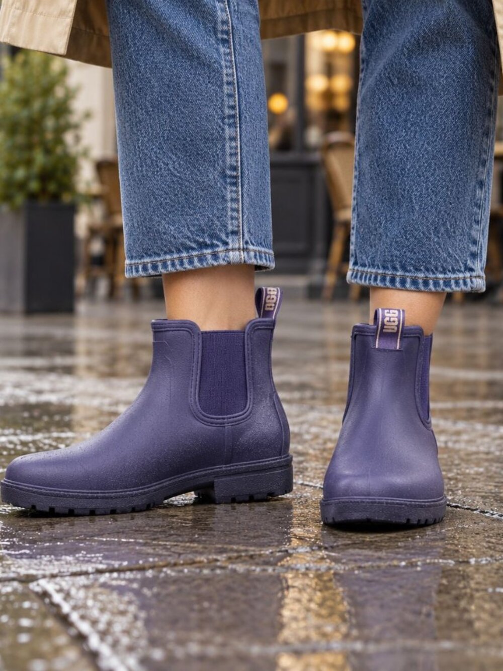 UGG Purple Chelsea Ankle Rain Boots Minimalist Rainy Day Pull On Size 10